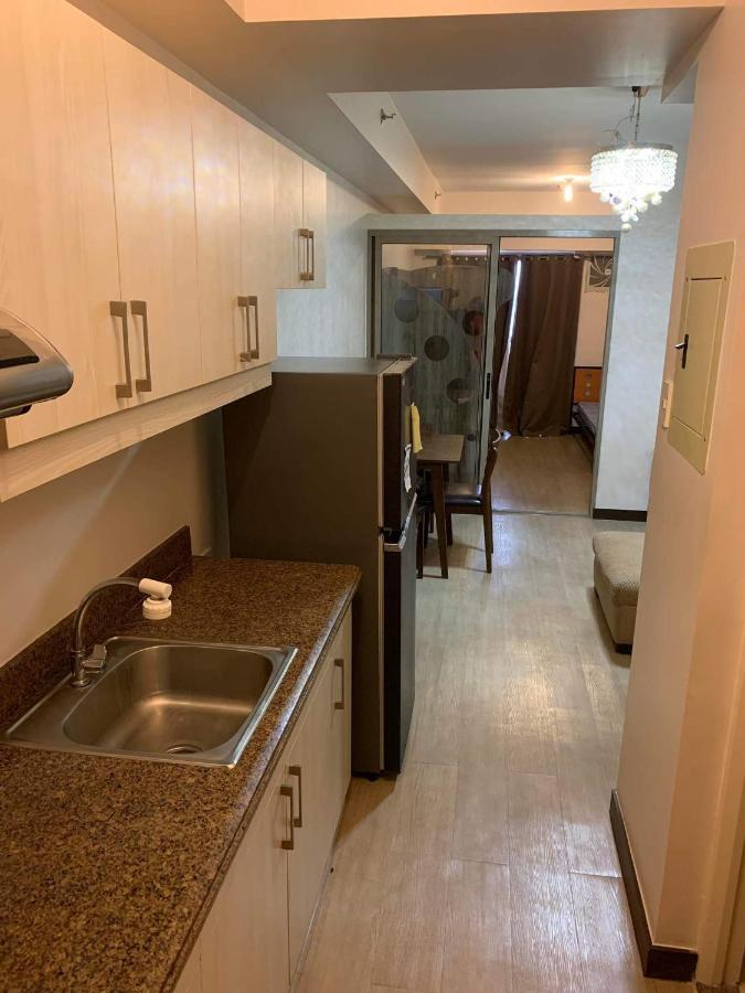 Ramiro Haven Staycation Манила Екстериор снимка