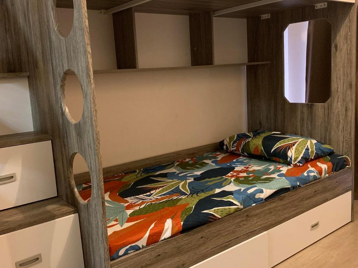 Ramiro Haven Staycation Манила Екстериор снимка
