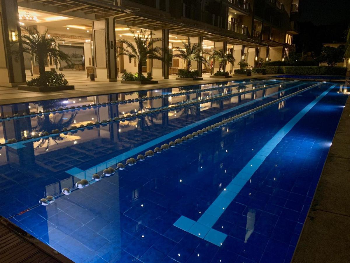 Ramiro Haven Staycation Манила Екстериор снимка
